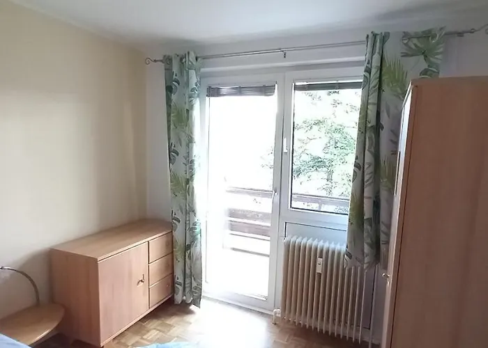 In Bahnhofsnaehe Mit Balkon - 35 M2 *