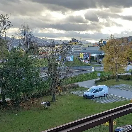 Appartamento In Bahnhofsnaehe Mit Balkon - 35 M2 *